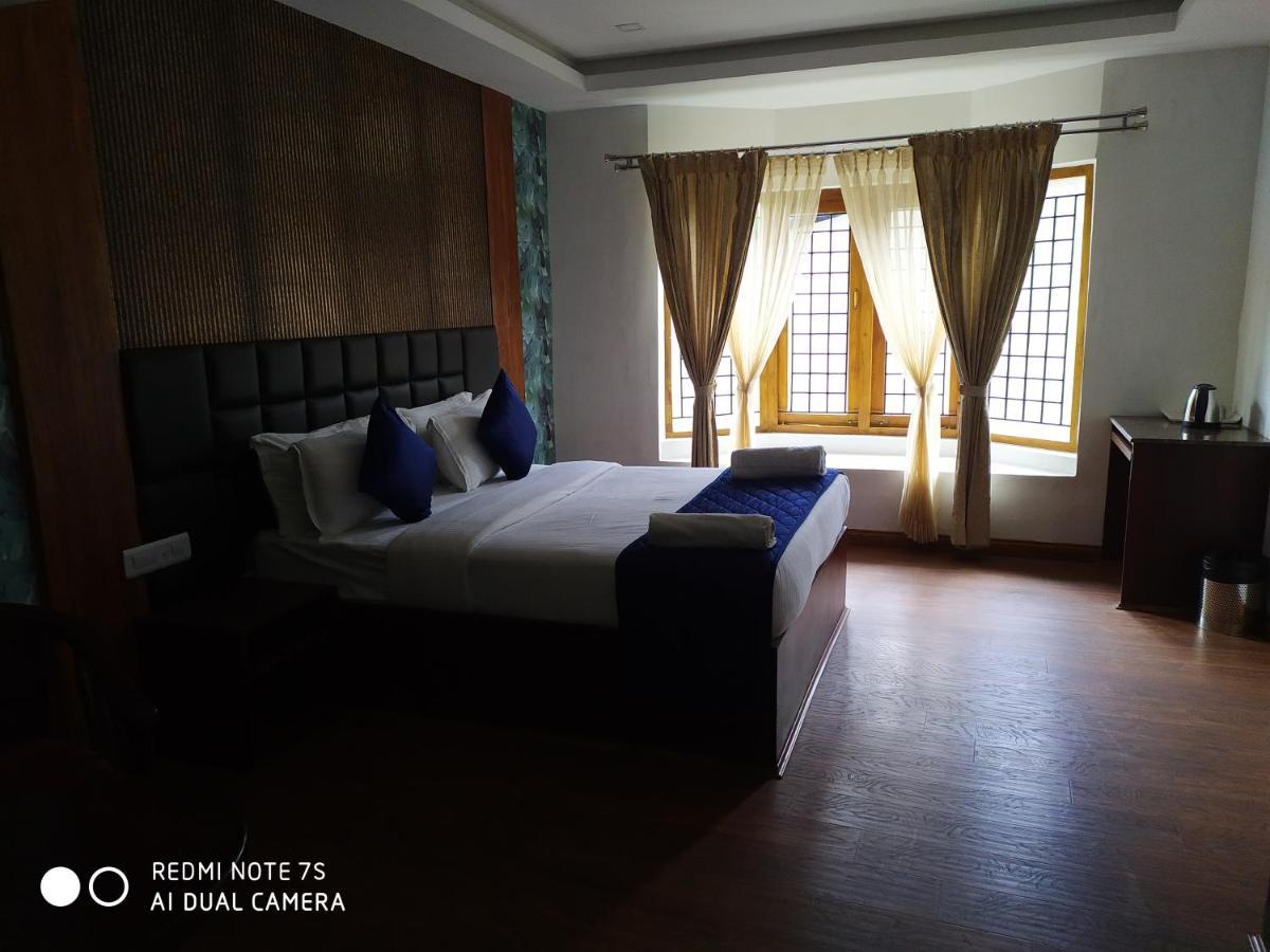 Valley View Resort Ooty Buitenkant foto